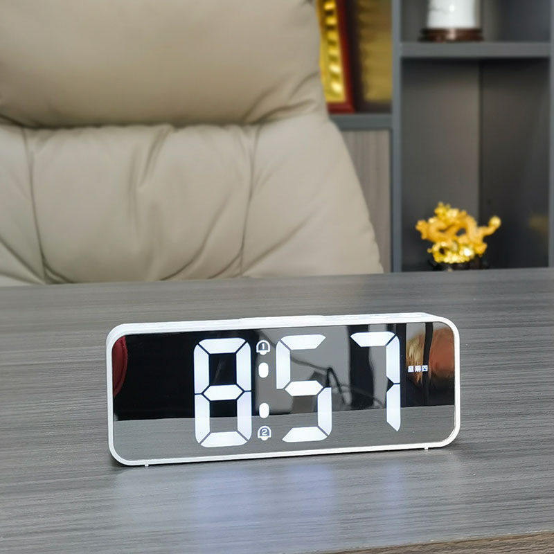 简约电子数字闹钟夜光静s音学生床头闹表桌面座钟插电电池两用IS