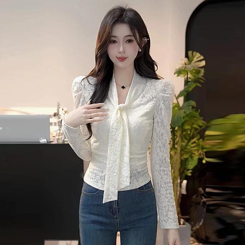 独特漂亮白色打底蕾丝长袖T恤女春季小个子修身显瘦气质绝美上衣