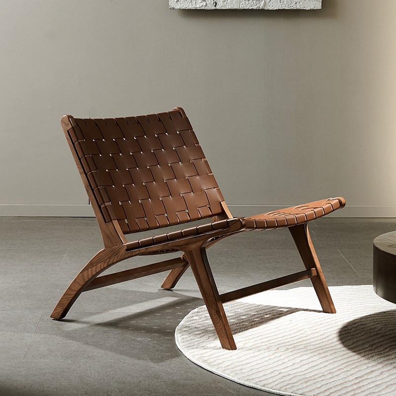北欧实木沙发椅单人客厅卧室马鞍皮椅诧寂风民宿复古编织休闲椅子