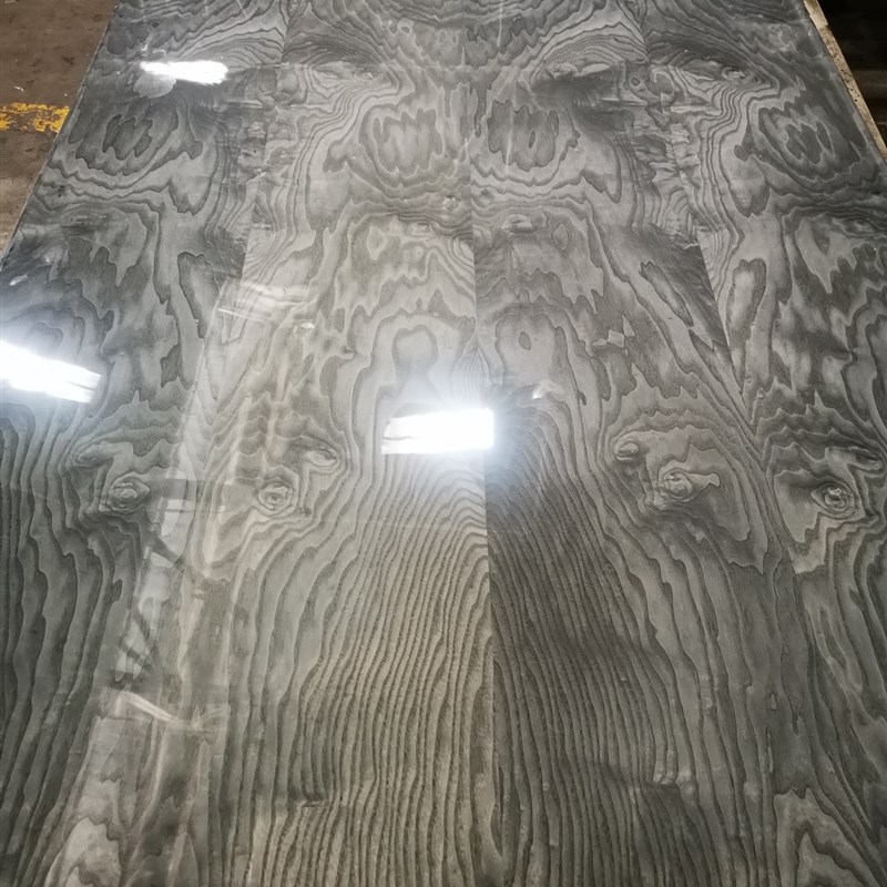 染色白栓乱纹黑胡桃树榴枫木影雀眼黑檀J套装门护墙板绿球沙背景