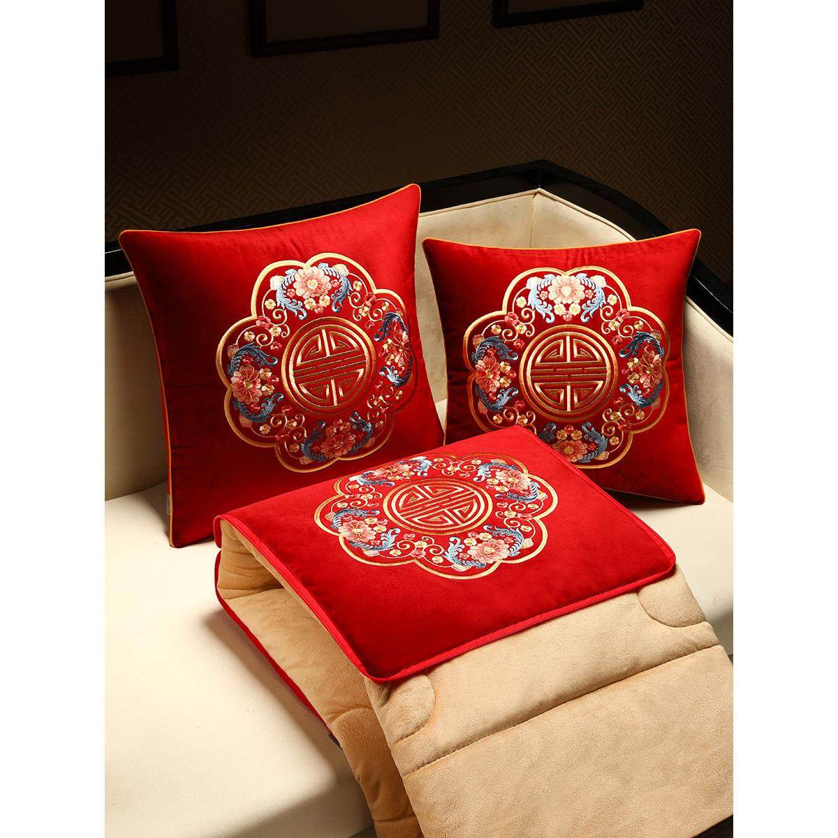 抱枕被子两用二合一加厚红色午睡抱枕被多功能折叠车载空调靠枕被,居家布艺,抱枕被,淘宝优惠券,粉丝福利购,淘宝优惠卷