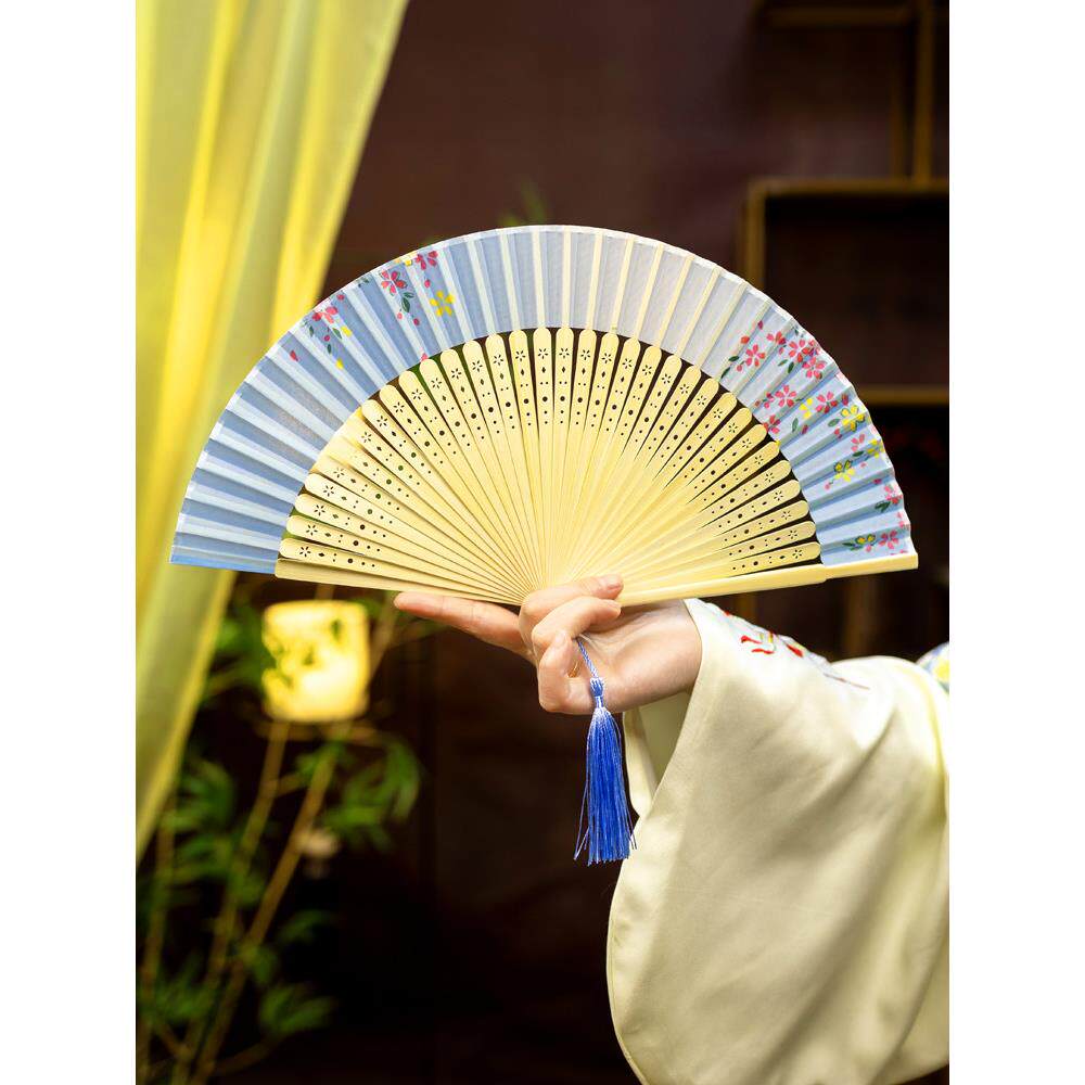 新款扇子古典折扇中国风夏天便携男送女汉服扇旗袍绢扇舞蹈专用扇