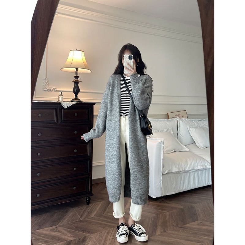 高级感中长款过膝毛衣外套女秋冬新款外穿韩系慵懒风宽松针织开衫