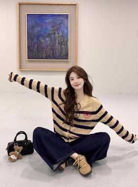 卡其色条纹毛衣开衫外套女2025新款秋季小个子韩系早秋针织衫上衣