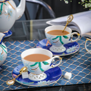 欧式骨瓷咖啡杯碟勺高档创意英式下午红茶杯具套装陶瓷杯碟花茶杯