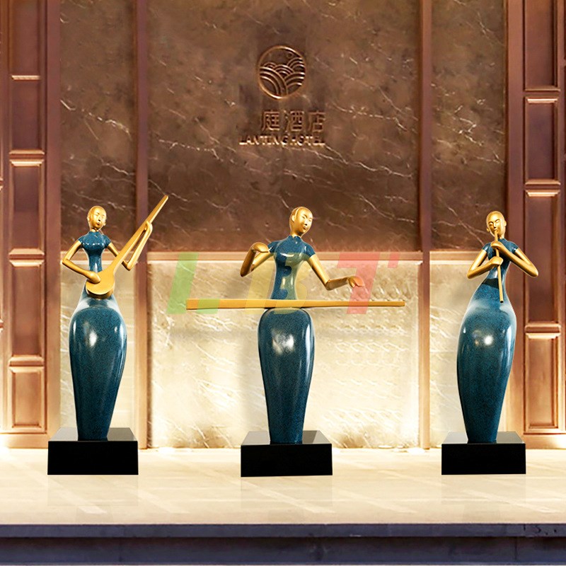 力必特玻璃钢古典雕塑酒店大堂售楼部餐厅门口迎宾人物艺术展馆