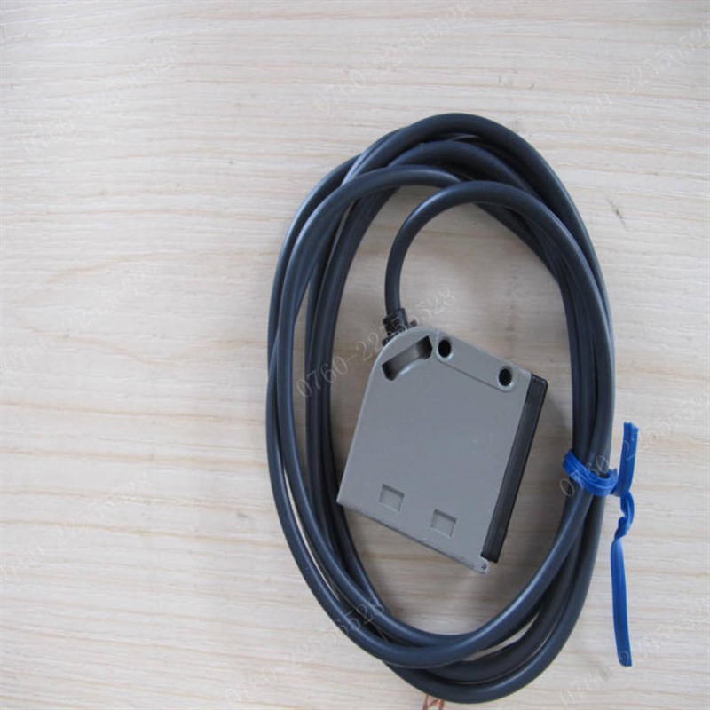 色标E3S-CD12 CT11 CT61 CD61 CD62 CR61 E3S-CL1 光电传感器
