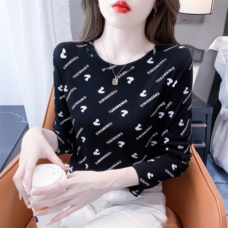 春秋黑色圆领爱心印花打底衫女新款修身显瘦内搭长袖T恤秋冬上衣