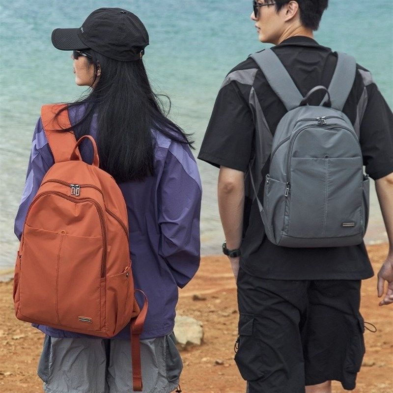 双肩包短途旅行包新款休闲背包学生书包电脑包轻便大容量防水女包