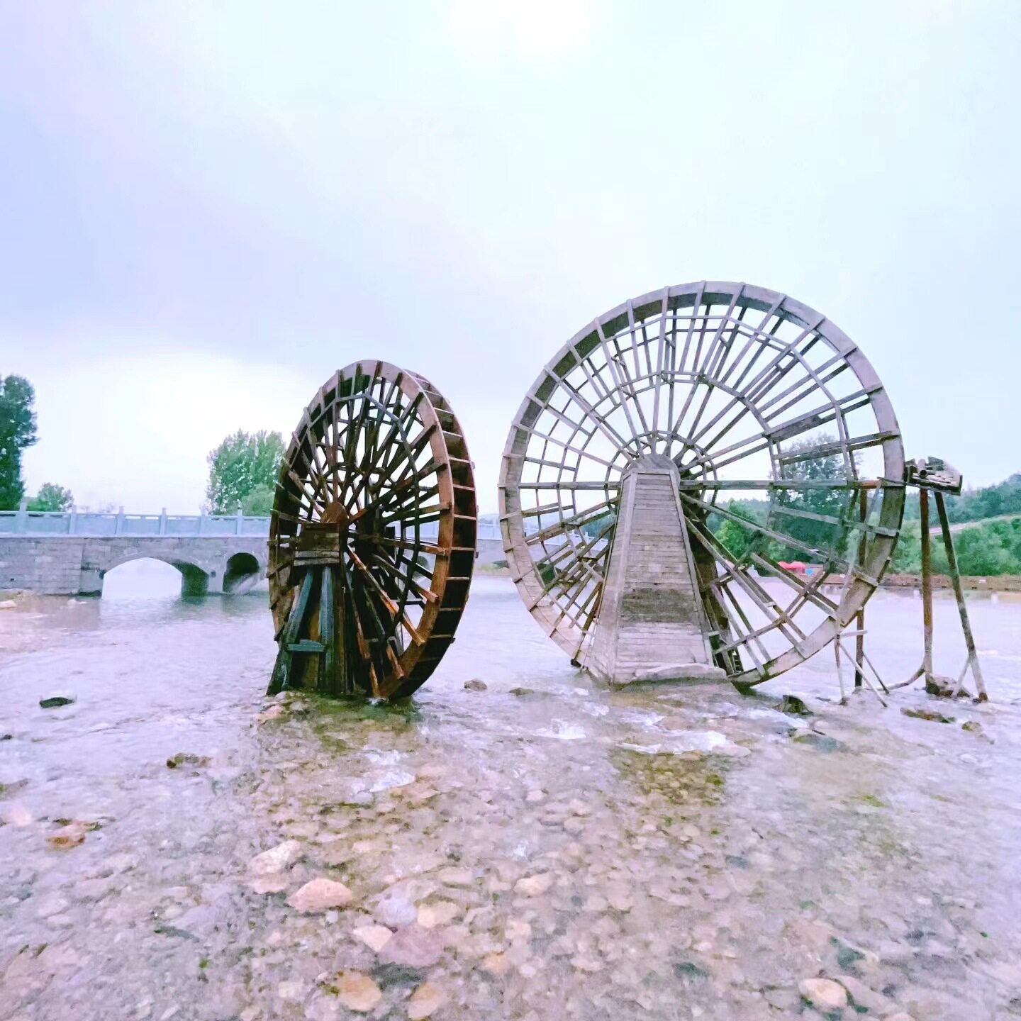 仿古建筑木质水车公园庭院碳化防腐木风车水车户外景观水车花园