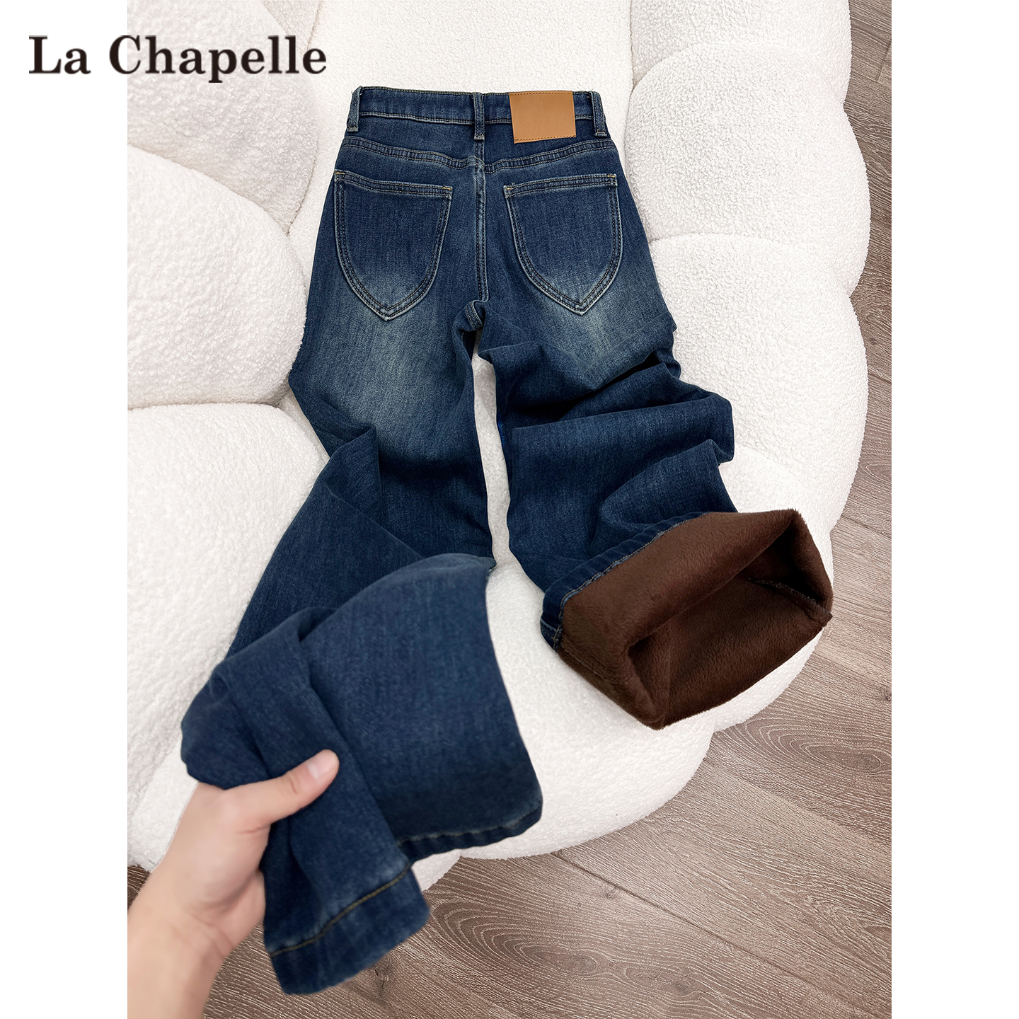 拉夏贝尔复古美式加绒微喇牛仔裤