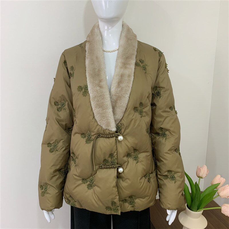 新中式国风妈妈装时尚羽绒服外套冬装新款上衣中老年女装毛领棉袄