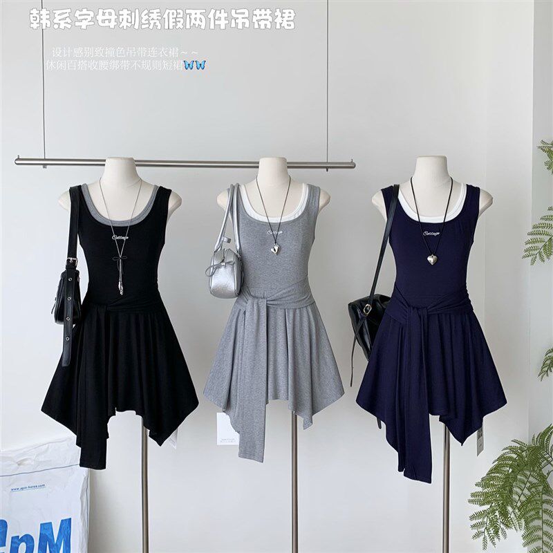 美式撞色辣妹吊带连衣裙女夏季不规则设计修身背心裙超显身材短裙