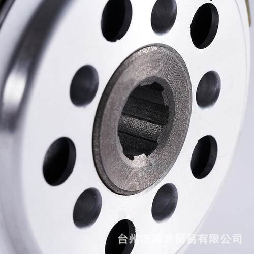 骑式摩托车发动机机头配件出口离合器XF/ZJ/CG125/原配件厂家直销