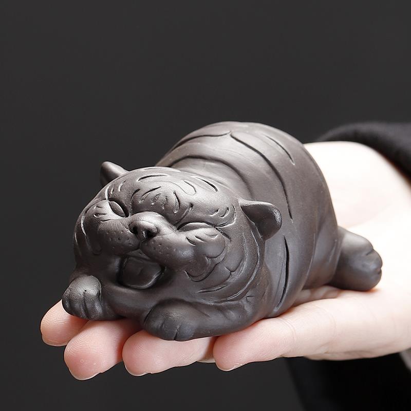 紫砂茶宠2022新虎年可养精品茶具配件桌台老虎摆件手工招财虎茶玩