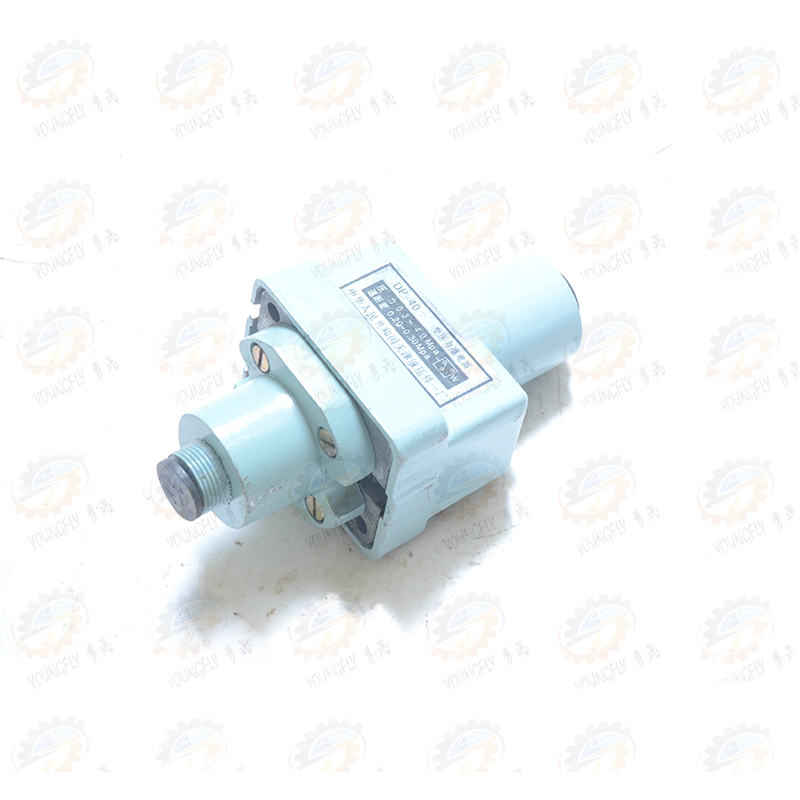 天津液压件厂天液牌压力器 DP-40