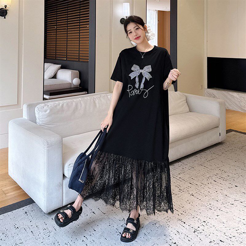 高级感蕾丝拼接黑色短袖连衣裙女夏季大码胖mm宽松中长款T恤裙子