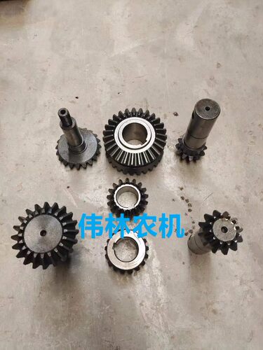 天人玉米收割机分动箱摘穗箱斜齿弧齿直齿伞齿轮轴玉米收割机配件