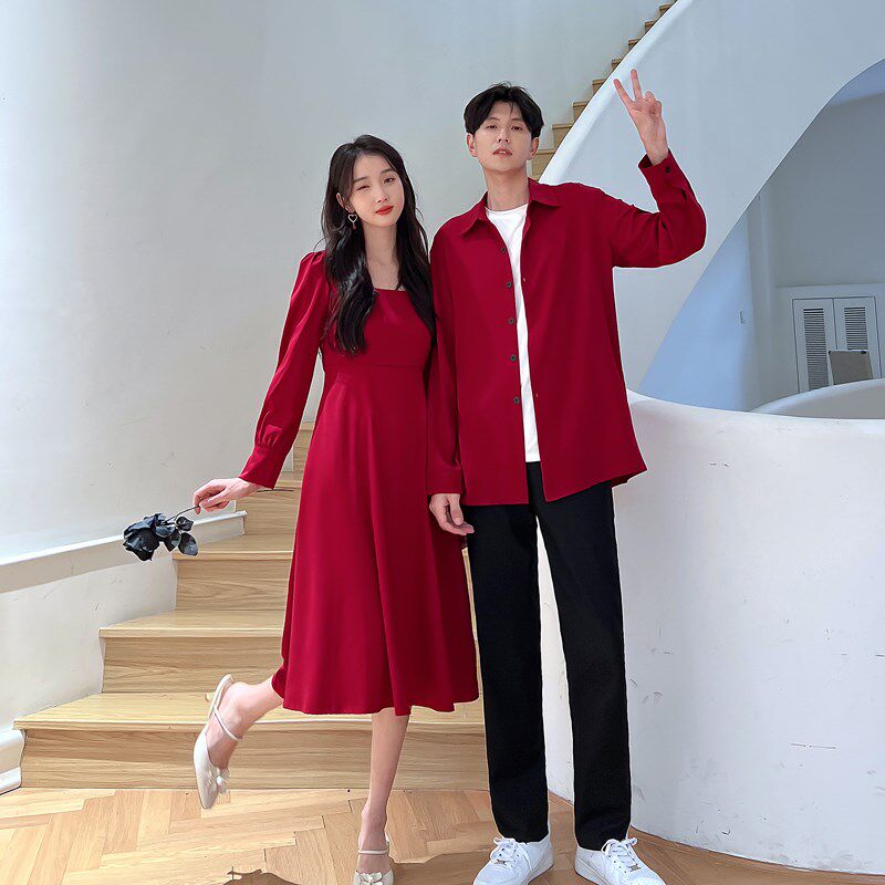 情侣装秋季红色一裙一衣订婚宴结婚登记照L早秋设计感你衣我裙衬