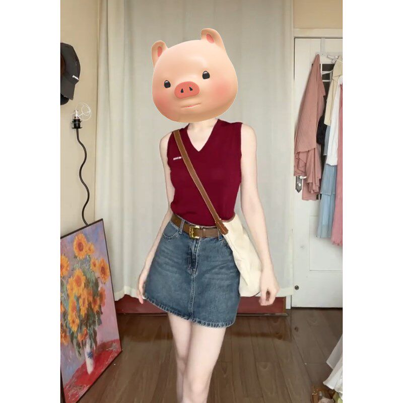 法式V领字母刺绣红色冰丝亚麻针织背心女夏外穿修身短款无袖上衣