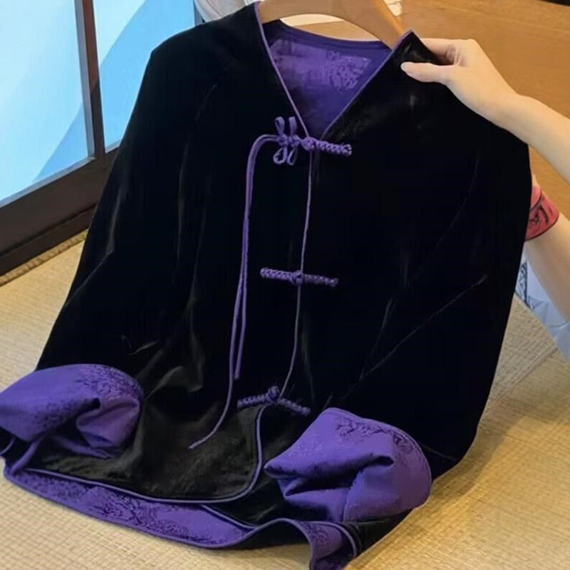 今年流行漂亮新中式轻国风高级感超好看黑色丝绒盘扣外套女秋冬款