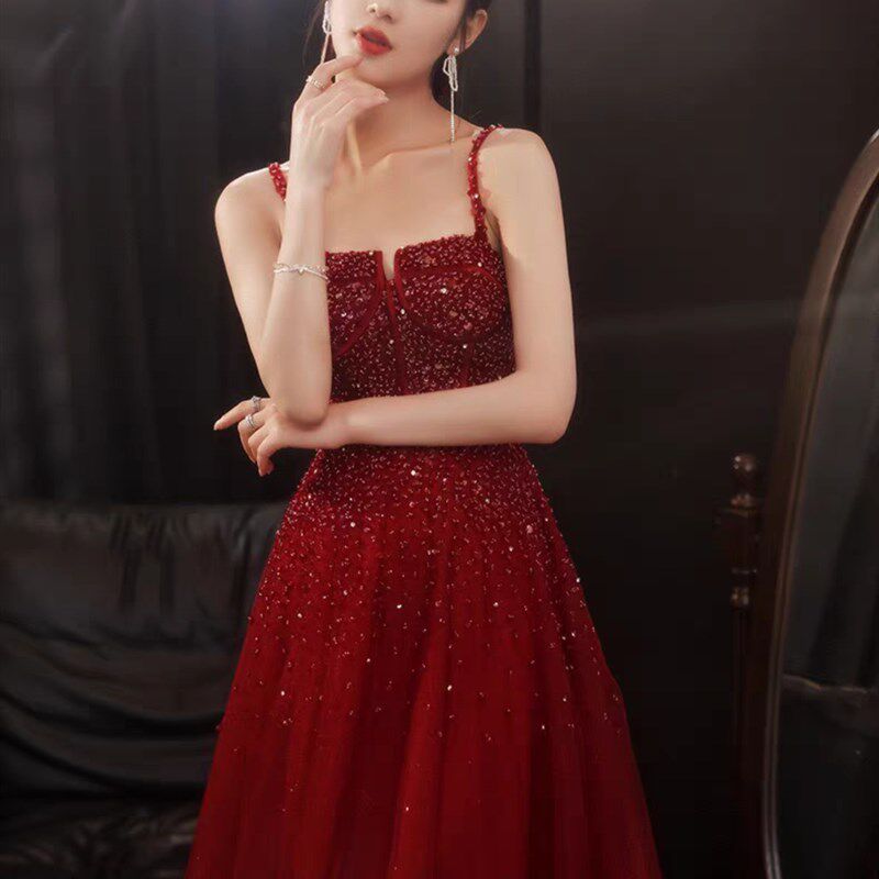 敬酒服新娘2024新款吊带亮片礼服裙女气质订婚连衣裙平时可穿