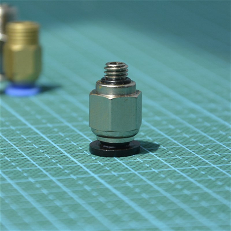 气动接头 挤出机气动连接器 螺纹直通气管接头 PC4-M6/PC6-M6