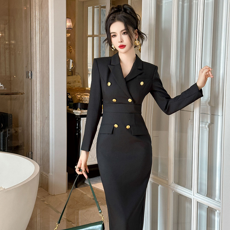 赫本风职业西装连衣裙女秋季上班通勤工作装显瘦修身包臀裙中长款