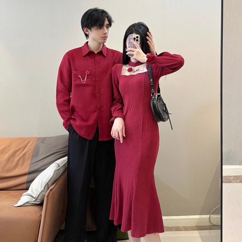 新中式情侣装春秋季一裙一衣酒x红色订婚宴结婚登记照2024新款高