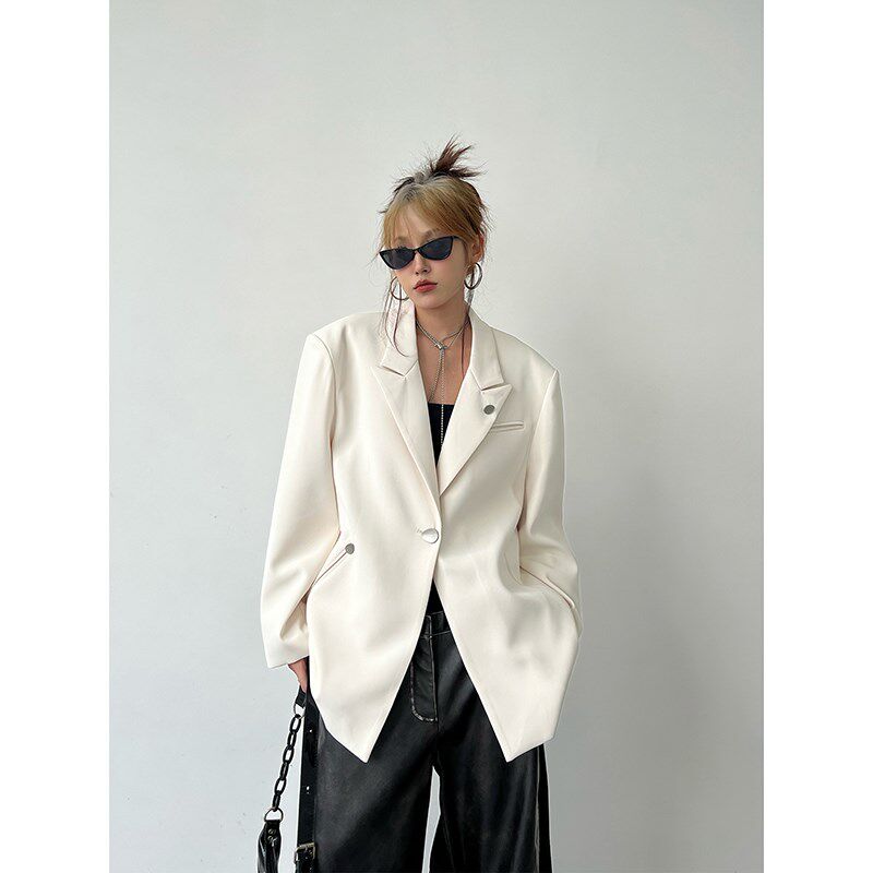 2025春秋新款高级感宽松收腰设计感老钱风小众垫肩休闲西装外套女