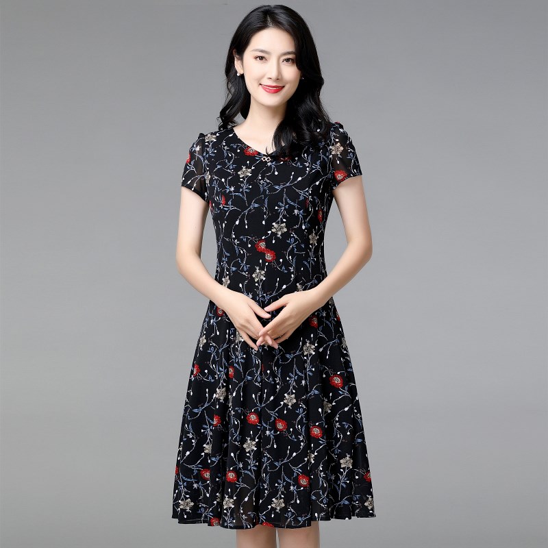 中老年高档连衣裙妈妈洋气加肥加大遮肚显瘦夏新款台湾纱真丝裙子