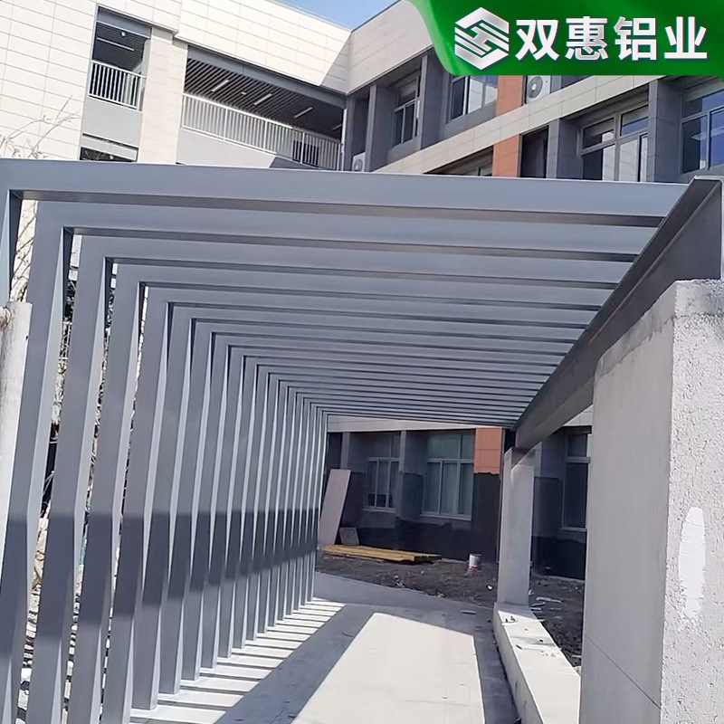 轻钢结构户外遮阳棚 地下车库通道口 钢结构雨棚 汽车坡道钢棚