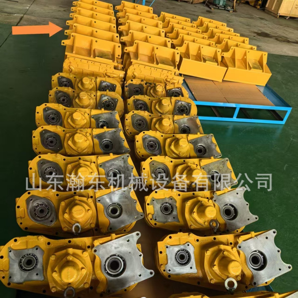 推土机SD22分动箱总成23Y-02B