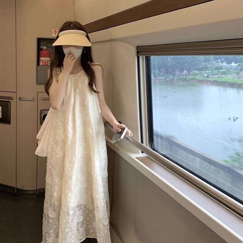 春秋2023新款大码胖mm连衣裙女温柔风减龄蕾丝背心宽松无袖吊带裙