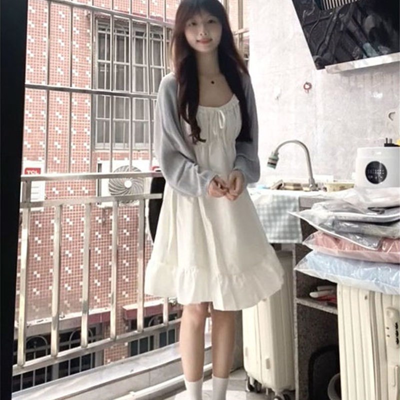 法式穿搭一整套甜美学院风白色吊带连衣裙叠穿防晒长款开衫披肩