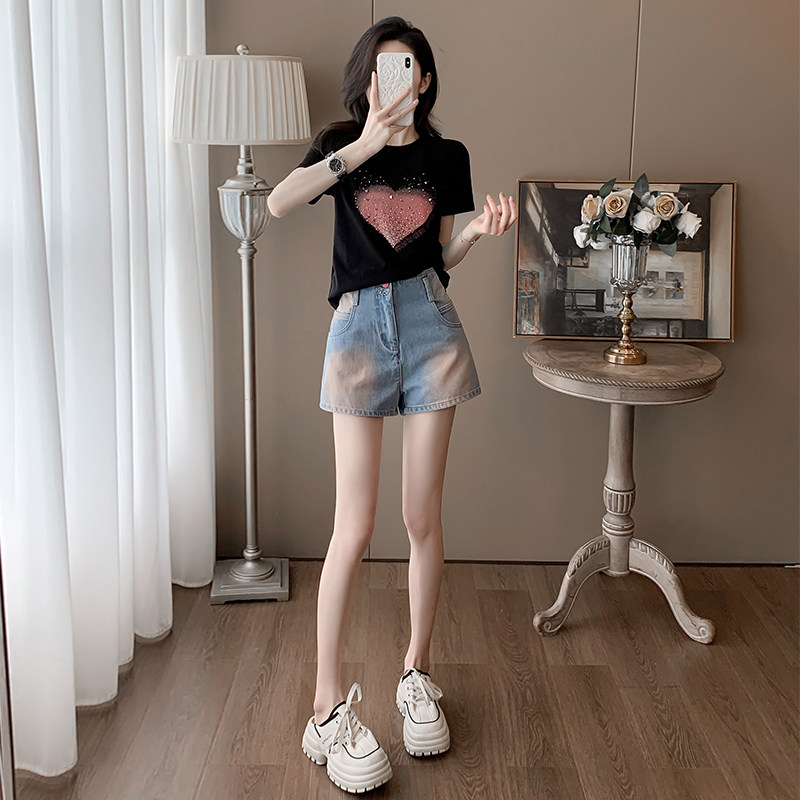 小个子穿搭休闲套装女夏减龄洋气漂亮烫钻短袖T恤牛仔短裤两件套