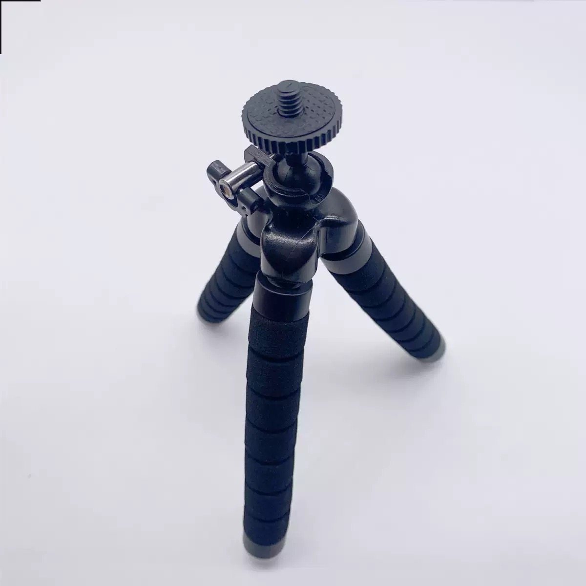 拍照小型三脚架手机相机通用八爪脚架