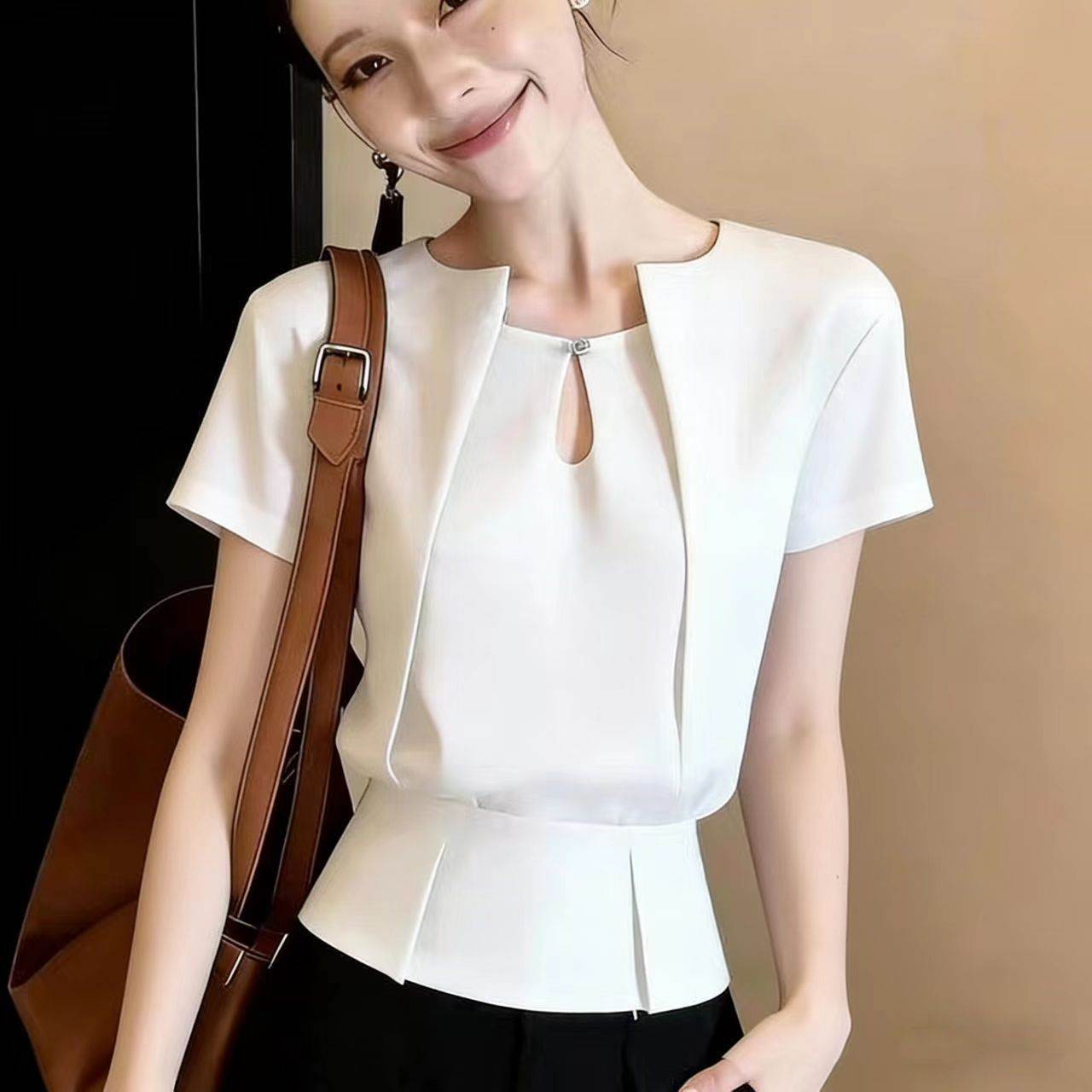 巨好看独特蓝色假两件衬衫女短袖镂空设计收腰通勤高级感衬衣上衣