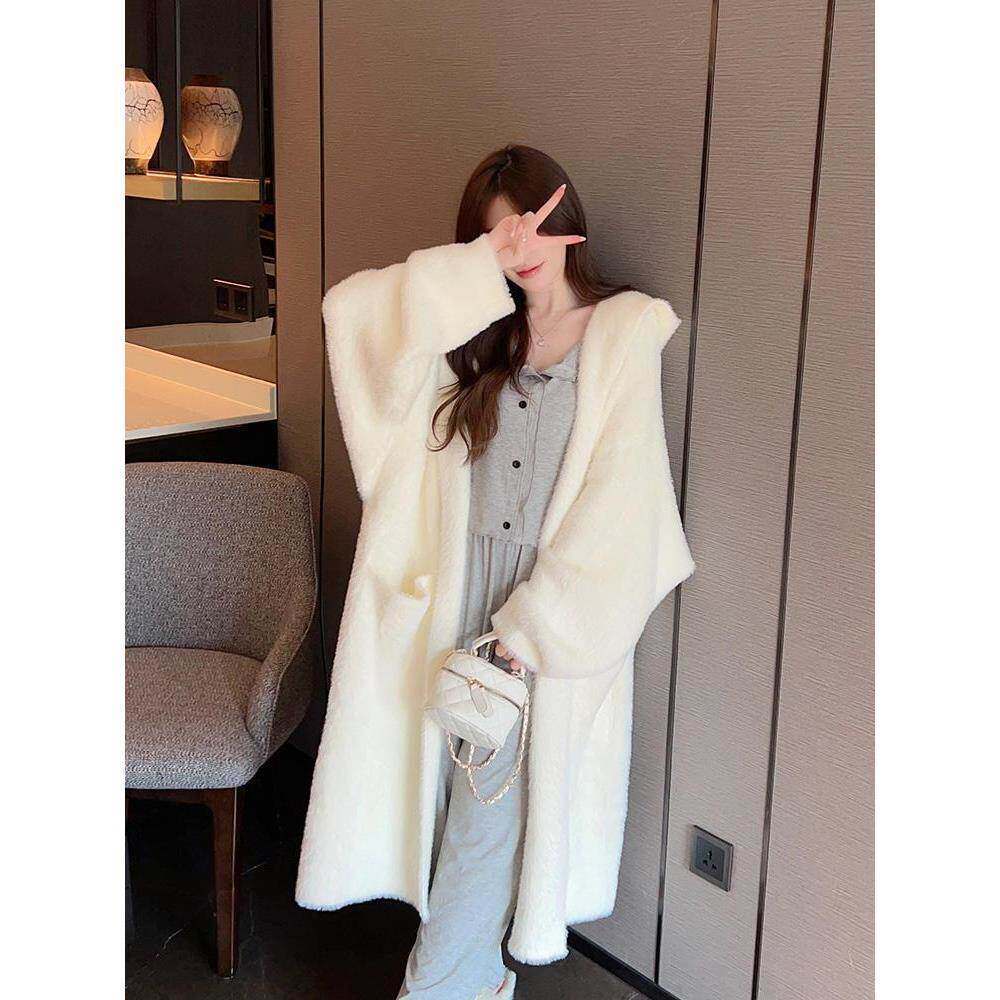 水貂绒白色连帽毛衣外套女春夏宽松慵懒风中长款针织开衫浴袍大衣