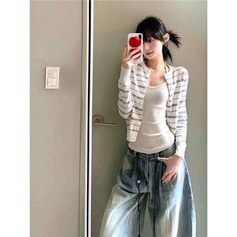 韩系复古白色条纹针织开衫女春季薄款外套正肩修身短款小个子上衣