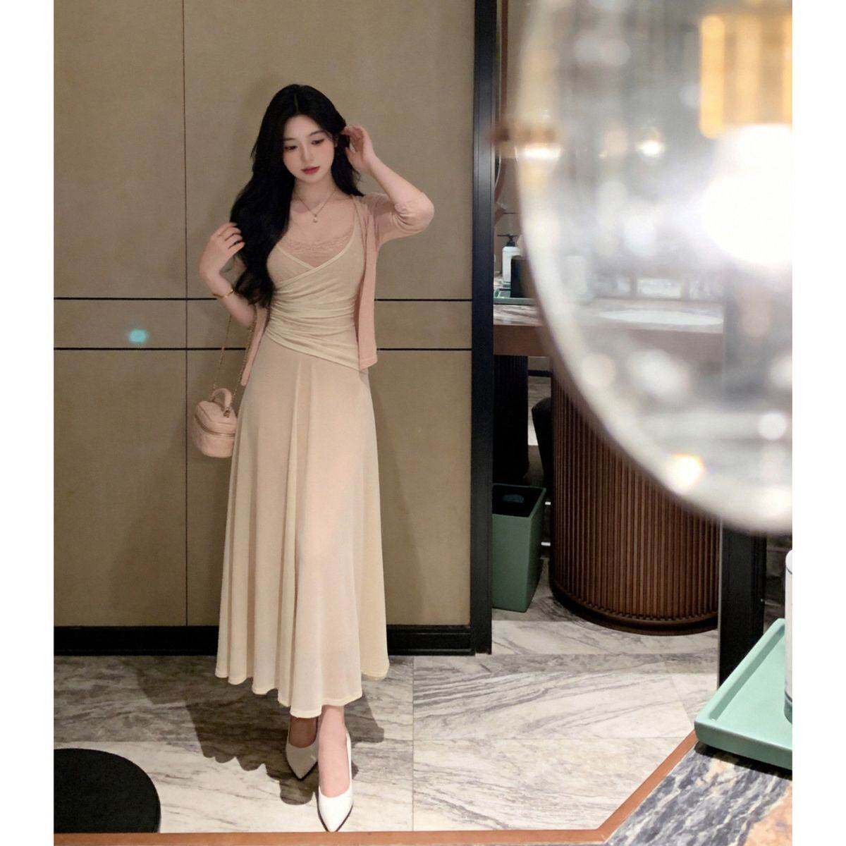 法式气质名媛风秋季新款显瘦开衫修身洋气蕾丝拼接连衣裙