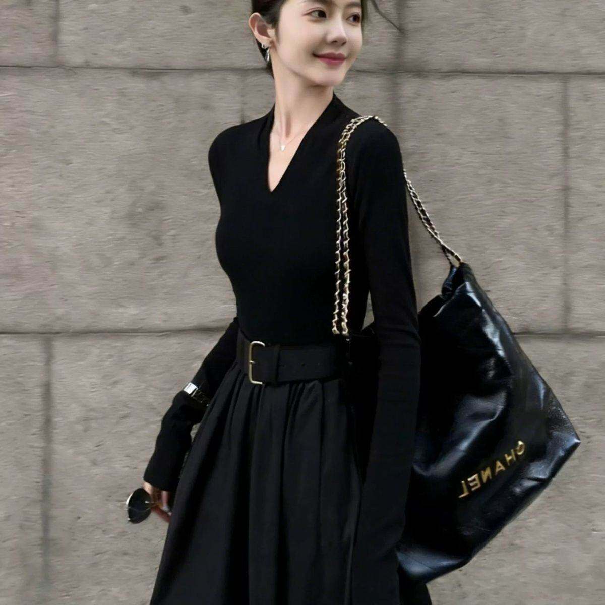 法式复古气质高级感腰带修身长袖连衣裙女2026秋季新款赫本风裙子