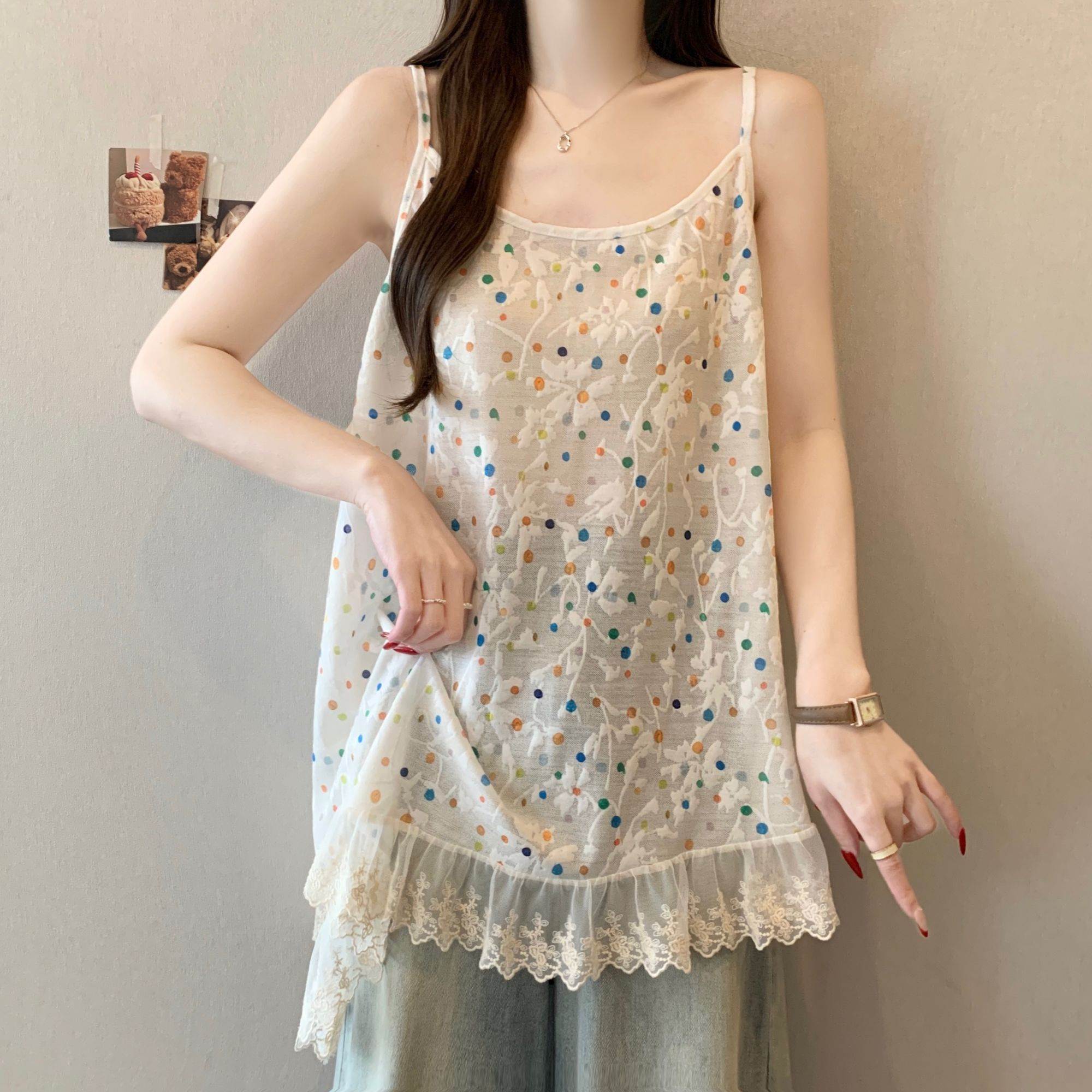 夏季外穿叠穿搭配短袖恤微胖妹妹上衣女蕾丝边中长款碎花小吊带