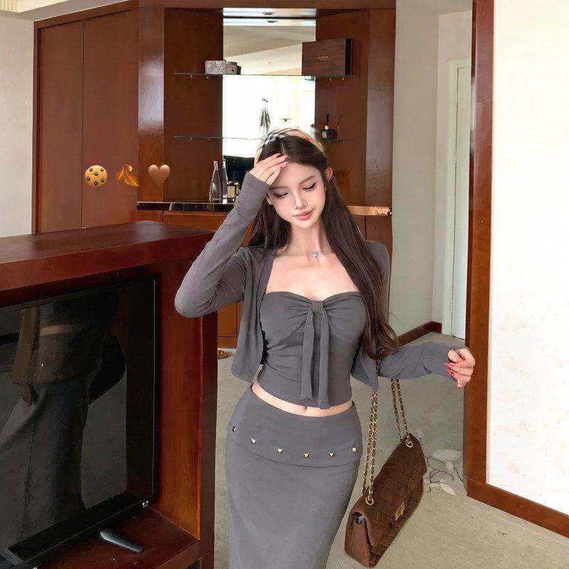 小众韩系纯欲三件套女褶皱抹胸吊带小开衫高腰钉珠垂感拖地半身裙
