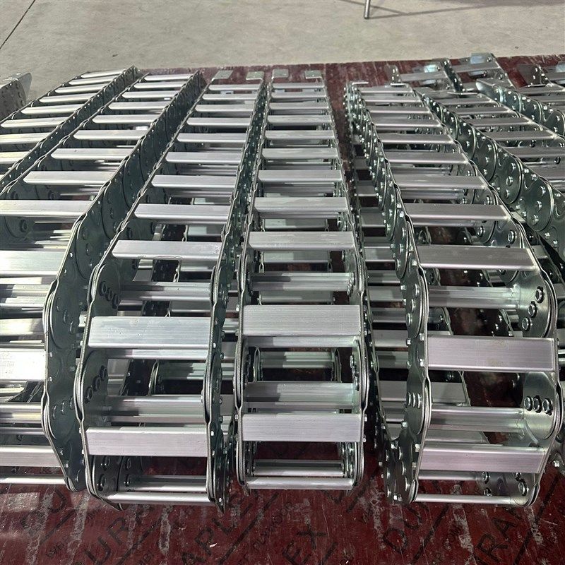 电缆穿线油管桥式全封打孔 厂家定制TL钢铝钢制拖链金属坦克链