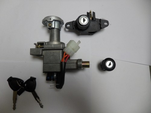 铃木丽彩QS125T-2/QS100T/锋彩/车锁/套锁/电门锁/全车锁电码防伪
