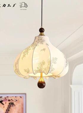 法LBQ式客厅吊卧室衣灯帽间餐厅布艺花吊灯中古风纹实木古灯美式