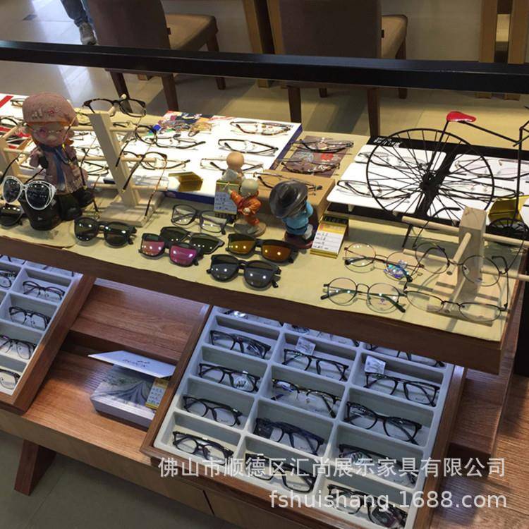 汇尚展柜厂家制宝岛眼镜中岛柜台CNA木纹中柜格子定眼岛镜道具