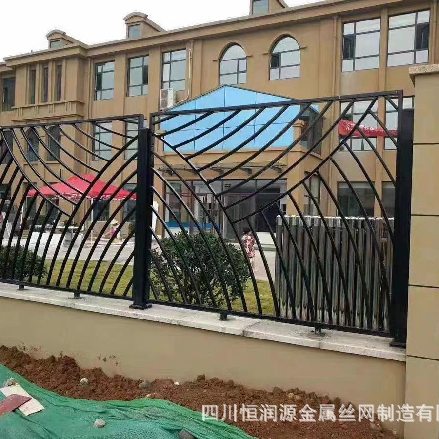 成都铁艺围墙护栏工厂学校用