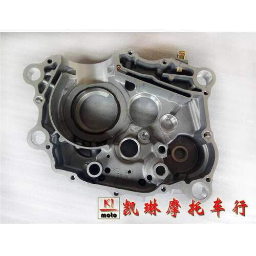 2017款华阳T4 极盗者 波速尔M3 CB250-F发动机原厂中箱体右边